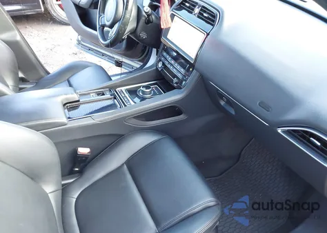 2020 Jaguar F-Pace Premium P250 Awd Automatic z USA, uszkodzony, nr VIN SADCJ2FX1LA648654